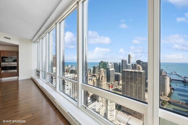 Building Photo - 401 N Wabash Ave