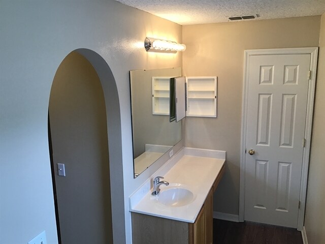 Building Photo - 87164 Kipling Drive