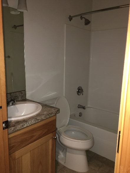 Building Photo - 862 Aqua Vista Loop