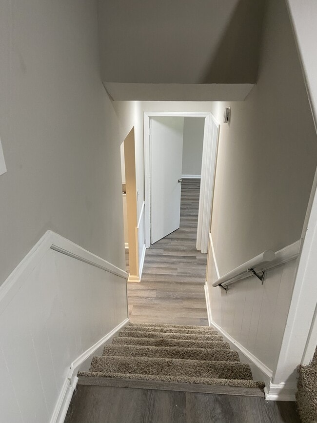 Building Photo - 4253 Ridgefield Ct