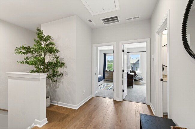 Building Photo - 4730 Cypress Tree Ln