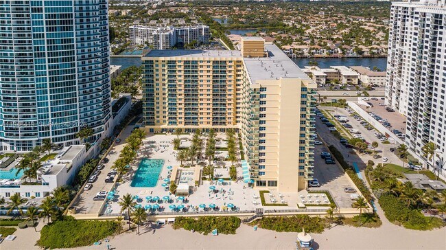 Building Photo - 2501 S Ocean Dr