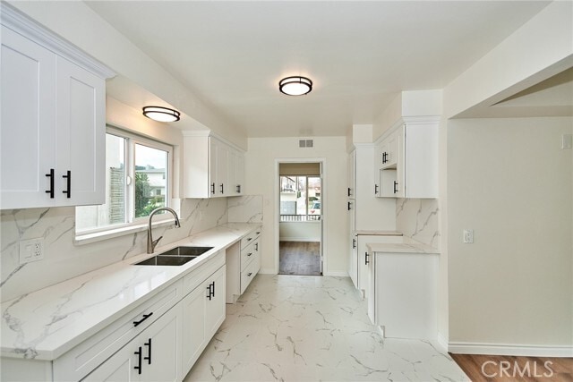 Building Photo - 1716 Vine St