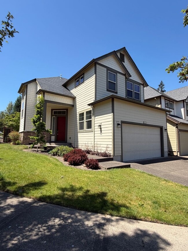 Building Photo - Inviting 3 Bed/2.5bath Corner lot