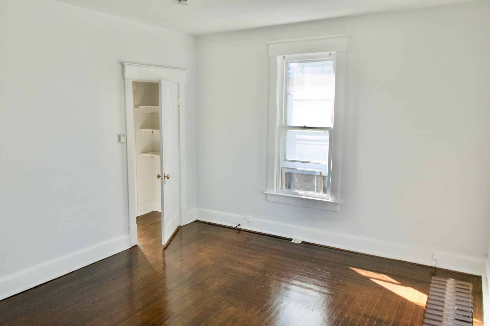 Room 1 - 307 W Illinois St