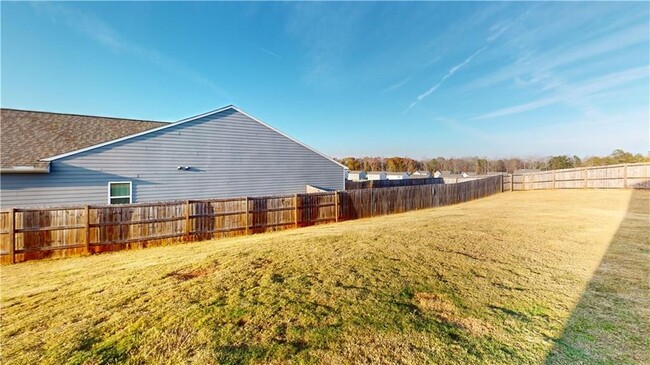Building Photo - 90 Ingle Dr