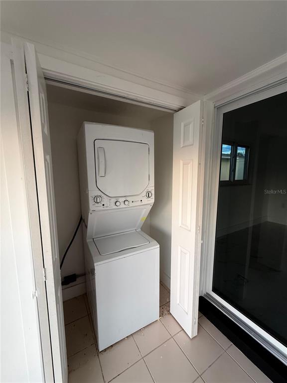 Building Photo - 5039 Pelican Dr