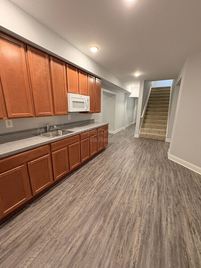 Building Photo - 10802 Cedar Creek Dr