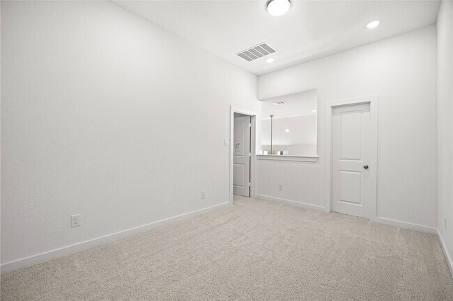 Building Photo - 19726 Curved Steel Dr