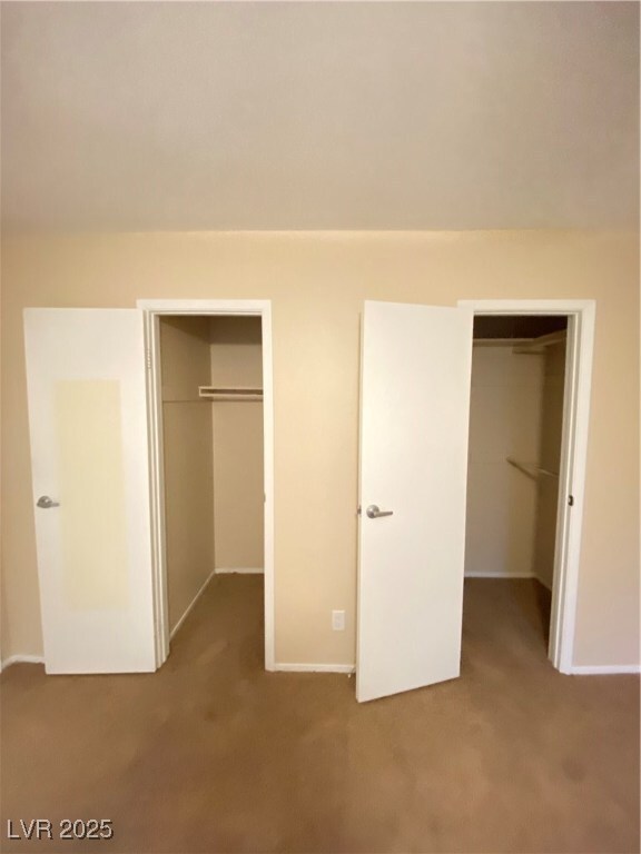 Building Photo - 3125 Pinehurst Dr