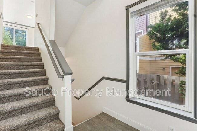 Building Photo - 20680 NW Sedona Ln