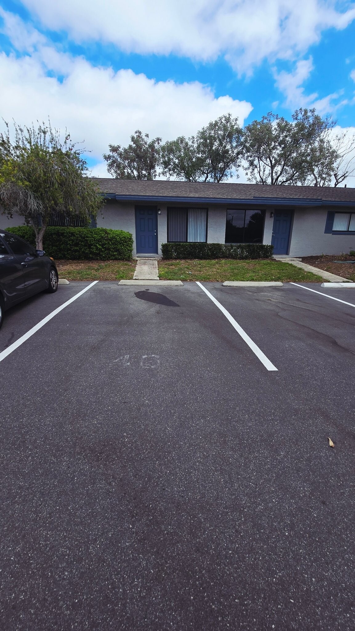 Building Photo - 555 Northlake Blvd