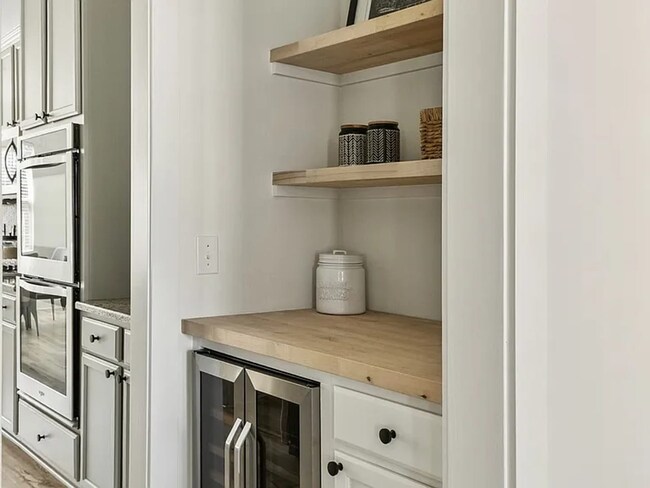 Building Photo - Fabulous 5BR Home in Thompsons Station