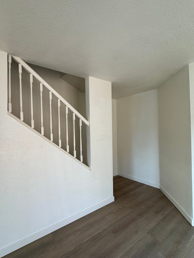 Building Photo - 804 N Geneva St