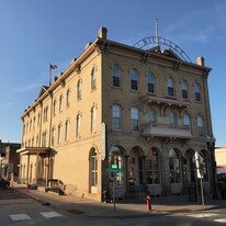 Building Photo - 201 Park Row