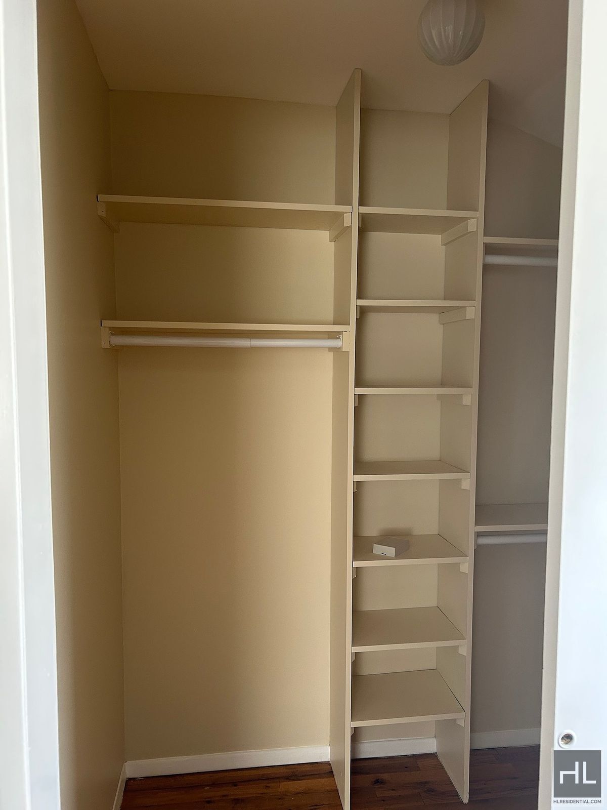 Building Photo - Two Bedroom Bayside Apartment