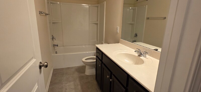 Building Photo - 1045 Benay Rd