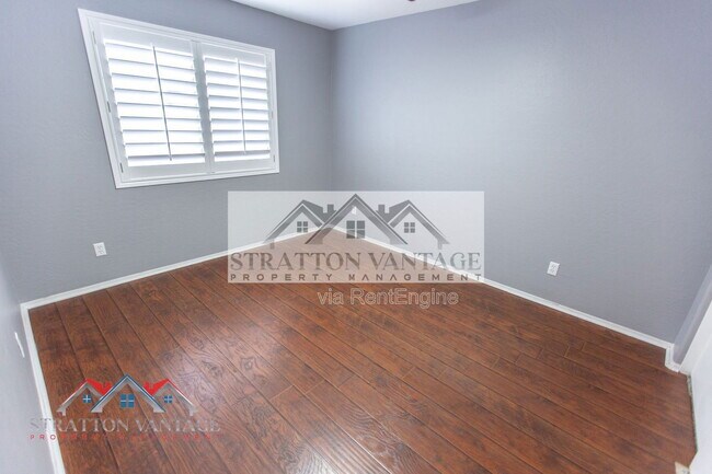 Building Photo - 10234 E Carol Ave