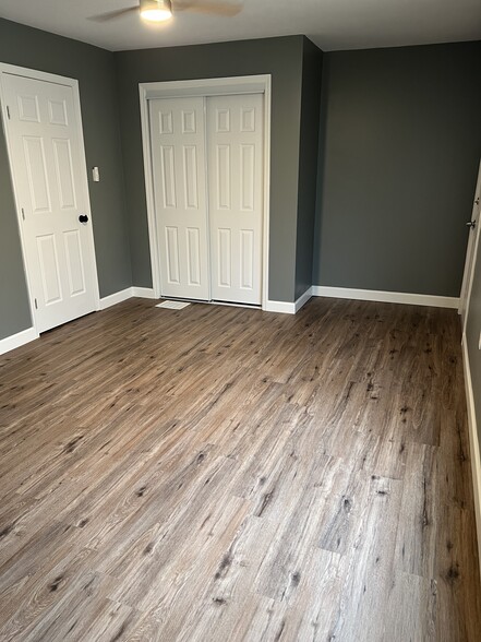 master bedroom - 6435 Myron Ave