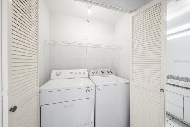 Building Photo - 4144 Greystone Way