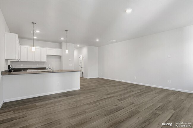 Building Photo - 2573 Ruby Dixon Xing Dr