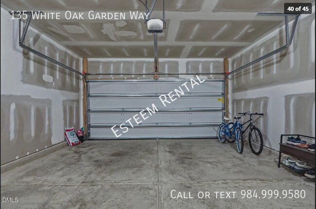 Building Photo - 135 White Oak Gdn Wy