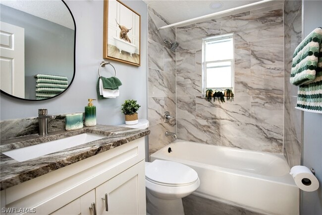 Building Photo - 528 14th St N