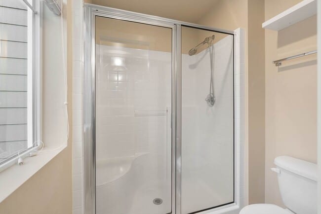 Building Photo - 4326 NE 3rd St