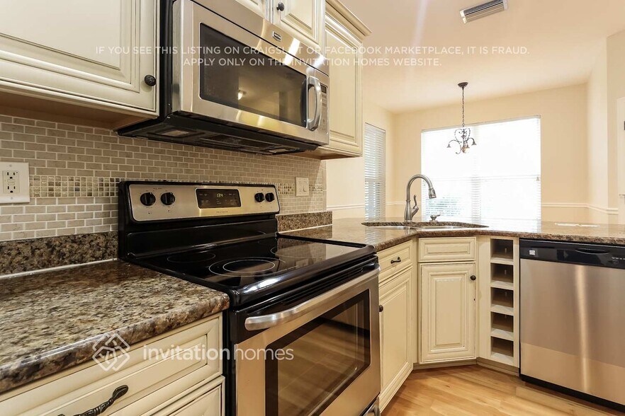 Building Photo - 4259 Tennyson Way