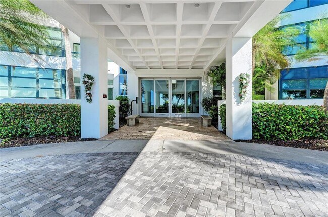 Building Photo - 888 Blvd of the Arts