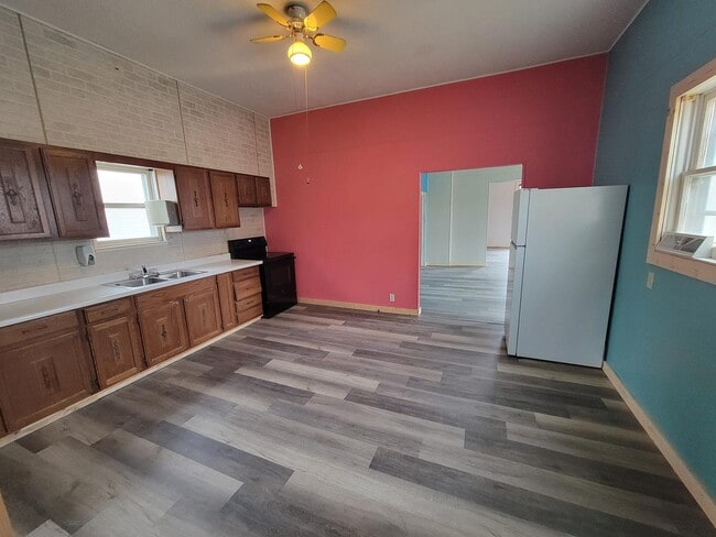 Building Photo - 2411 Harlan St