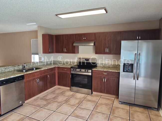 Building Photo - Southchase