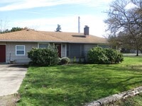 Building Photo - 715 Leigh St