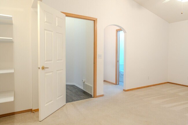 Building Photo - 217 Coho Rd