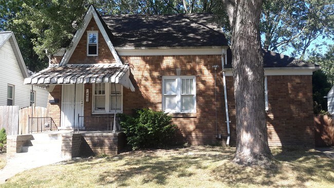 Building Photo - 4607 Marseilles St