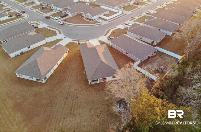 Building Photo - 24606 Alamitos Trace Dr