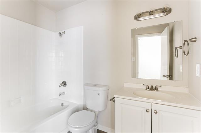 Building Photo - 250 Prairie Grove Dr