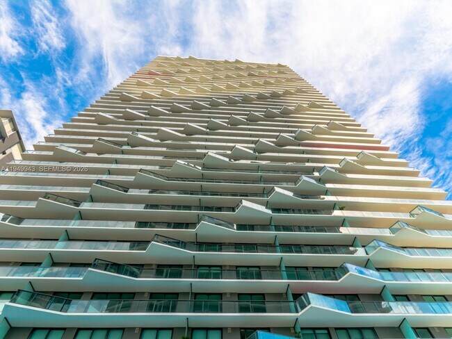 Building Photo - 1300 S Miami Ave