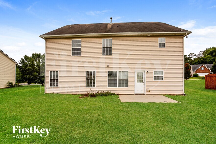Building Photo - 2922 Blueberry Dr