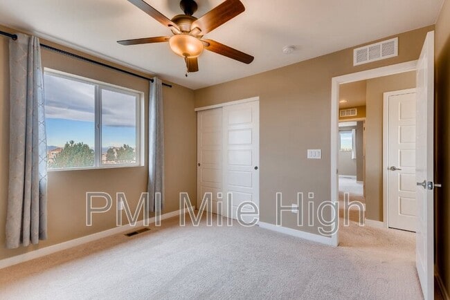 Building Photo - 10057 Quintero St