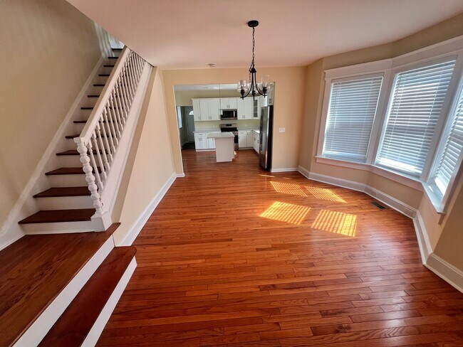 Building Photo - 838 Smith St