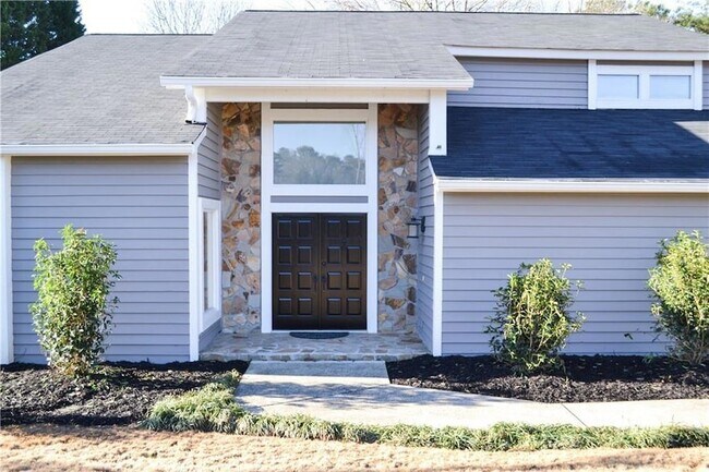 Building Photo - 1209 Fairfield Drive