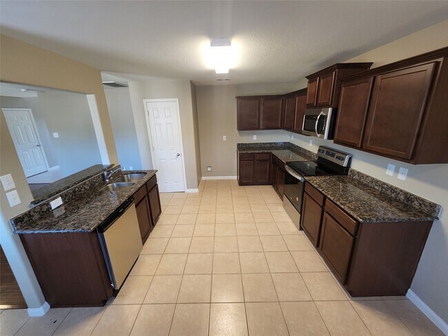 Building Photo - 24311 Sandhill Trails Ct
