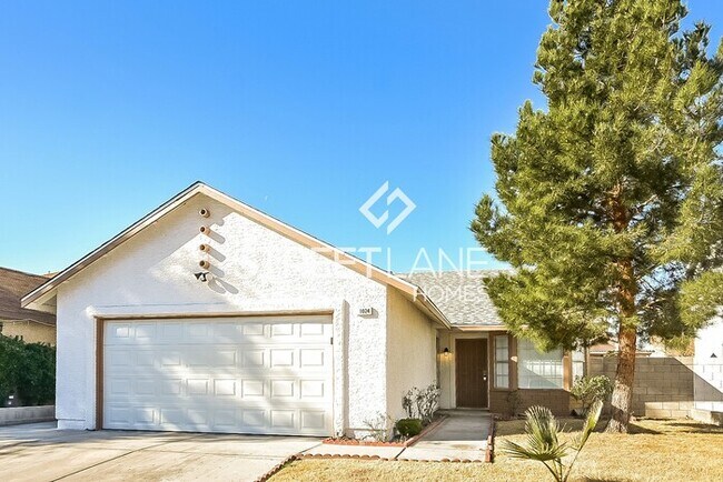 Building Photo - NOW OFFERING FIRST FULL MONTH FREE IF MOVE...