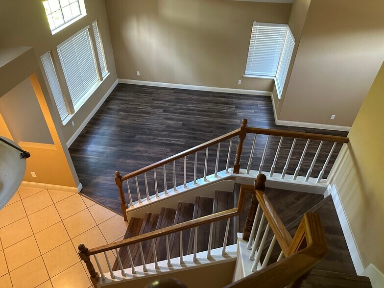 Building Photo - 1570 Deer Run Ln