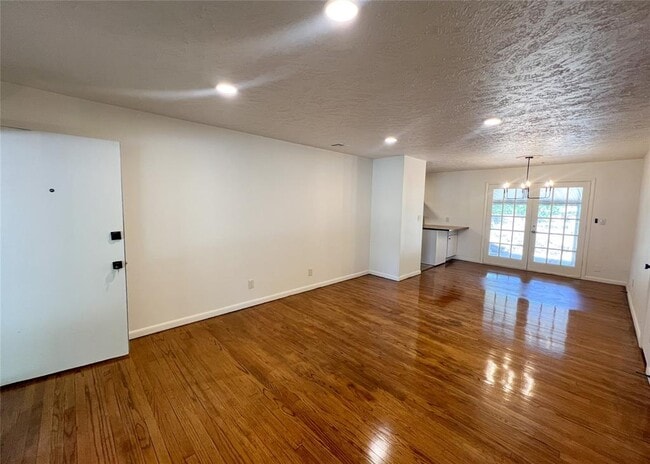 Building Photo - 10416 Ridgeview Dr