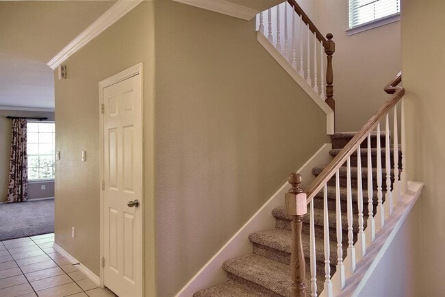 Building Photo - 8526 Willow Loch Dr