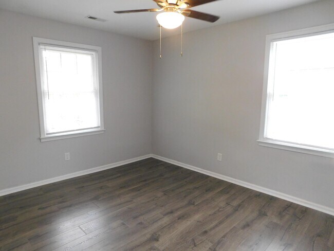 Building Photo - 13940 Ramblewood Dr
