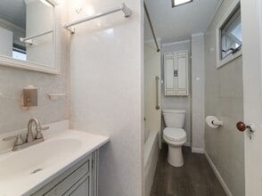 Building Photo - 81 Madison St