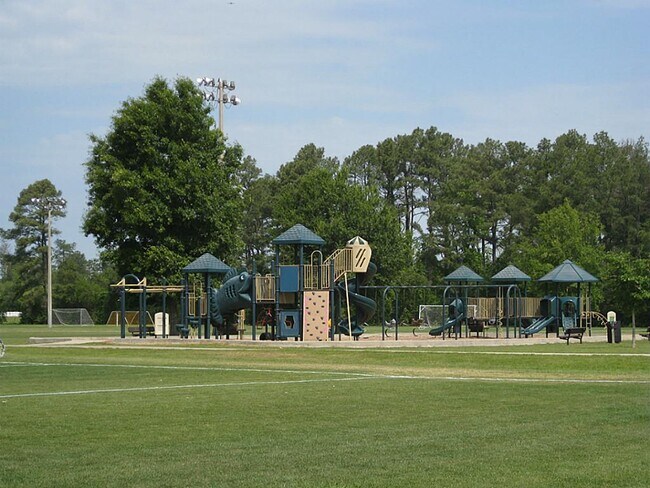 Building Photo - 8934 Alcina Dr